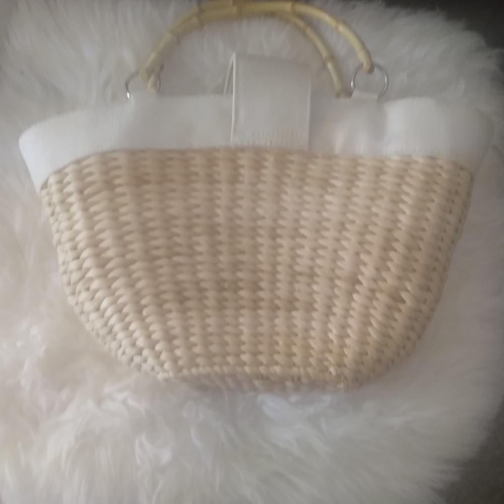 Handbag - Picture 2 of 4